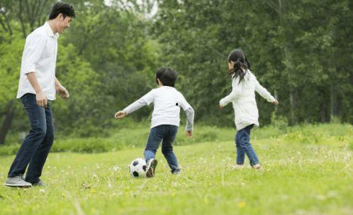 七岁孩子当网红好吗,童真与争议的交织